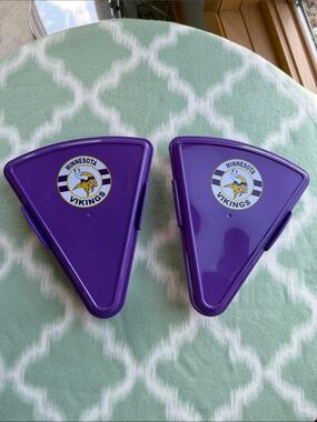 NWT NFL licensed Minnesota Vikings Purple Pie Shaped Snack Containers - Set of 2